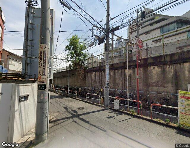 シャトン 裏側からの外観