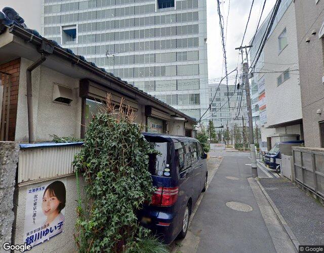 ロイヤルプラザホテル 右側からの外観