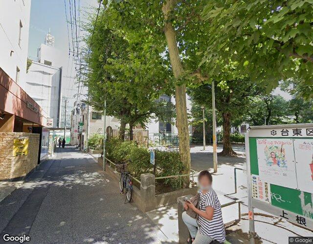 ステーションストーリー 裏側からの外観