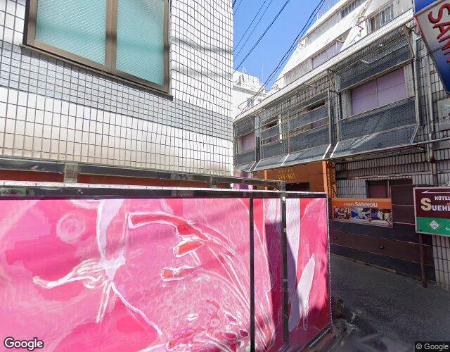 ホテル 苺 右側からの外観