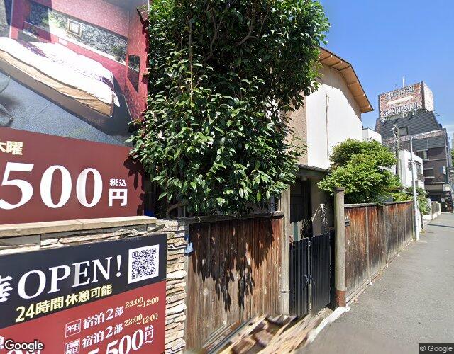 ホテル ENJU 本館 右側からの外観
