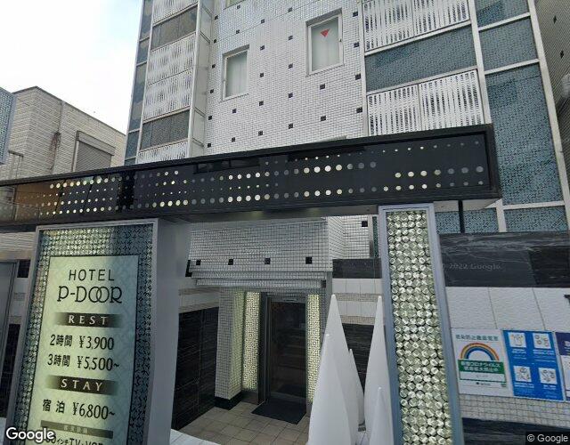 P-DOORの外観