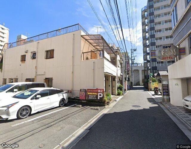 ニューシーズ鶯谷 裏側からの外観