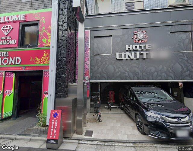 エレガンス 右側からの外観