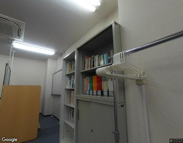 フロンティアの外観