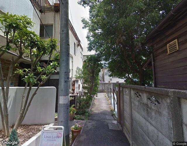 ホテル ゼクス 右側からの外観