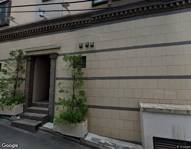 プランタン 右側からの外観
