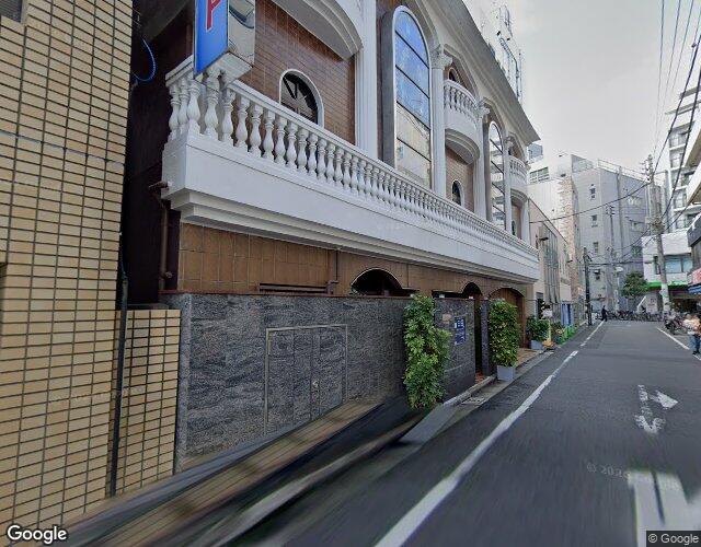 ホテル エアポート 左側からの外観