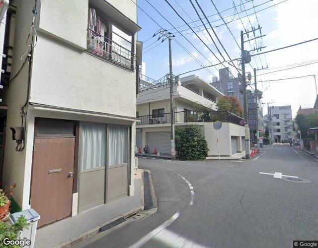 ホテル エアポート 右側からの外観