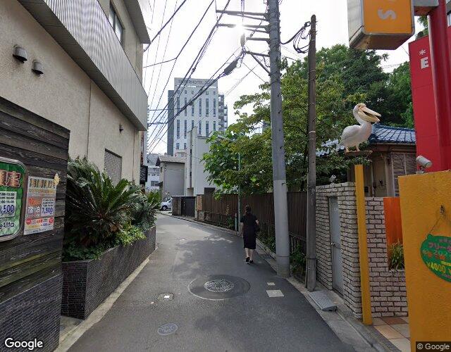 THE ATTA（ジ アッタ） 左側からの外観