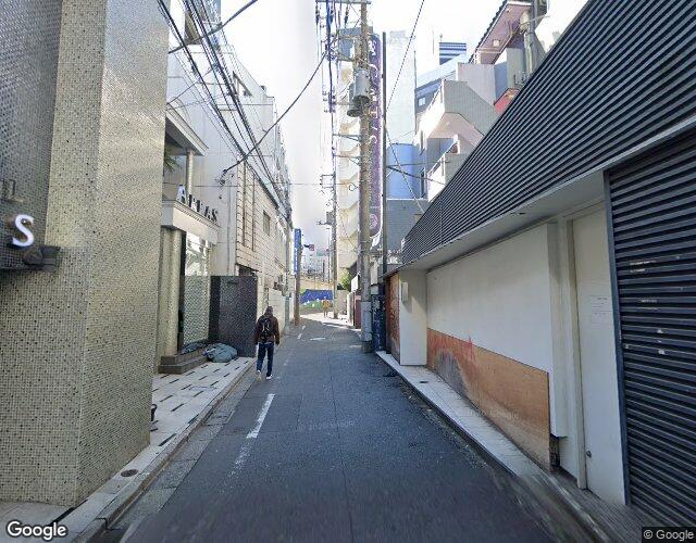 エリアス池袋 裏側からの外観