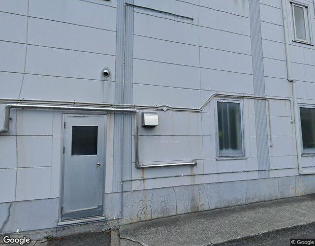 ふたりぼっち 右側からの外観