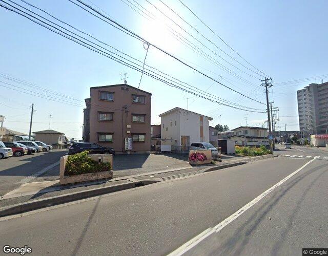 ホテル ADURER 右側からの外観