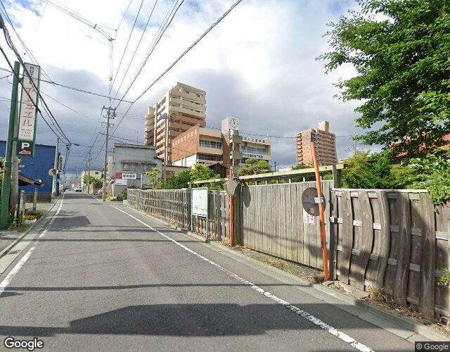 アシュエル 裏側からの外観