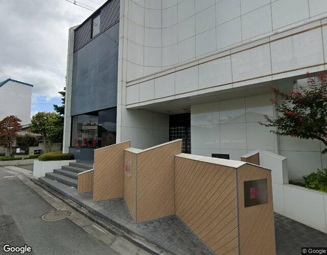 EVE 右側からの外観