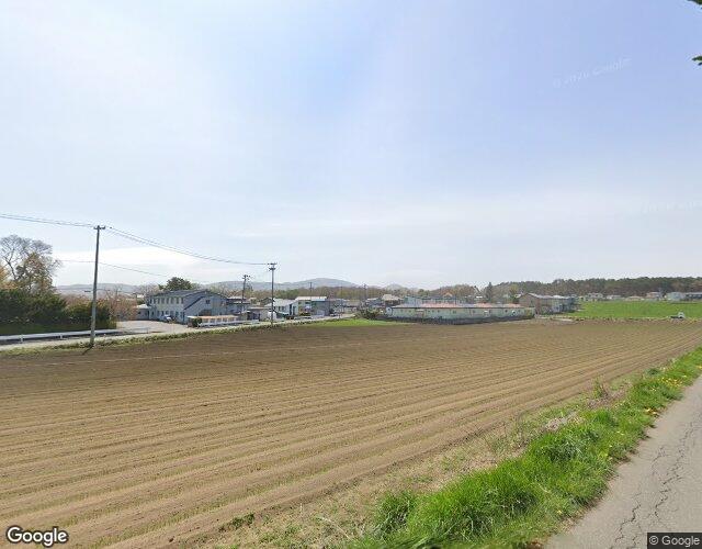 巴里 裏側からの外観