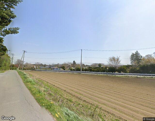 巴里 右側からの外観