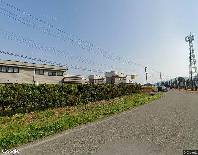 どるふぃん 裏側からの外観