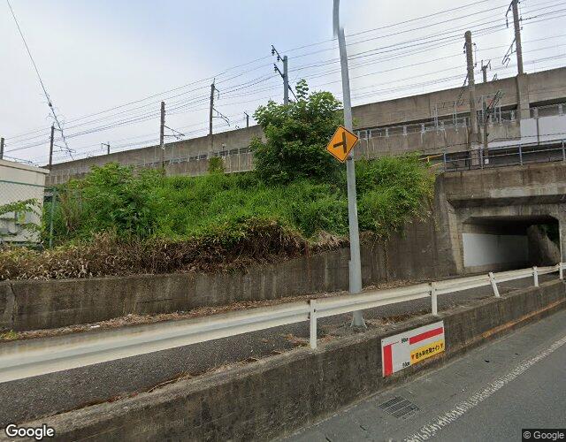 フェニックス 左側からの外観