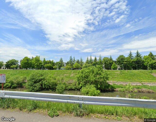 ミルキー倶楽部 左側からの外観