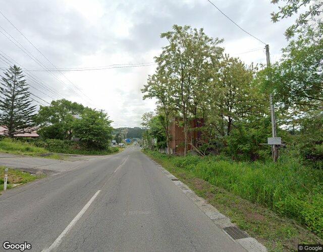 虹の降る国 右側からの外観