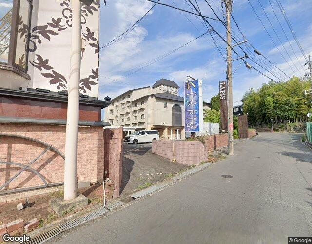 ホテル Miroir 右側からの外観
