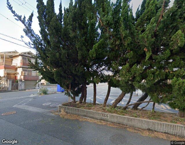 おひるねラッコ　堺 左側からの外観