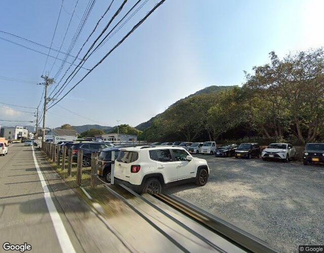 おひるねラッコ　砥堀 右側からの外観