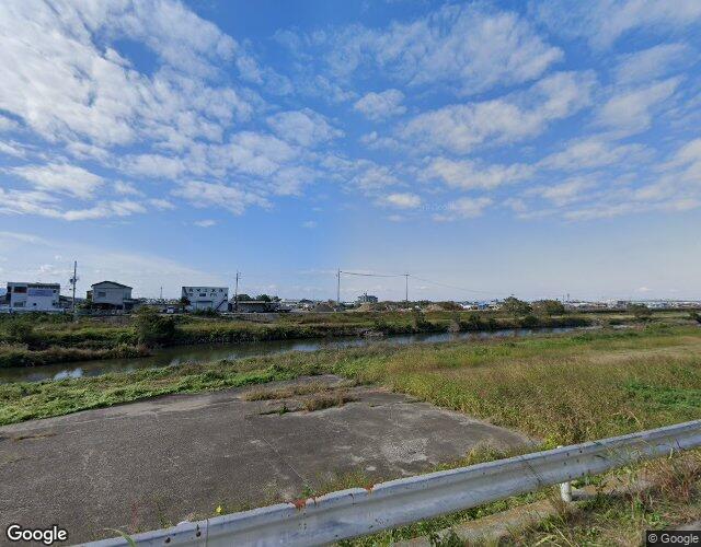 AURA関空店 左側からの外観