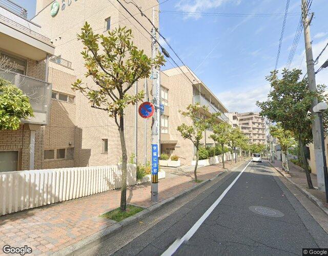 ホテル チャペルスイート 神戸 右側からの外観