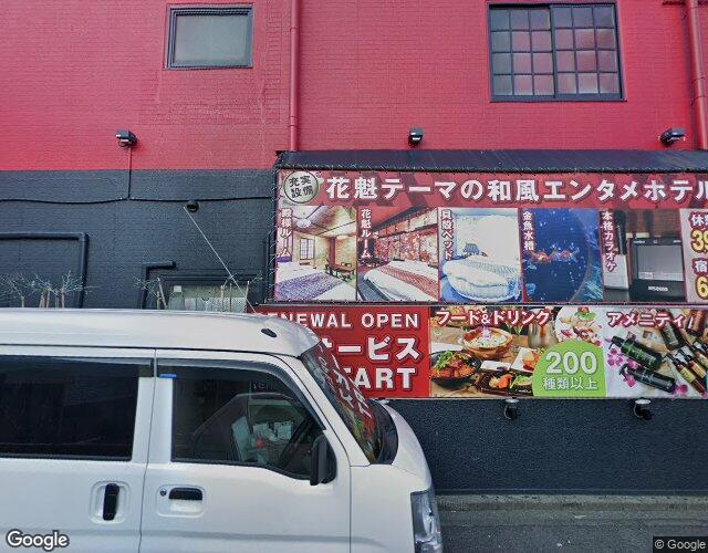 HOTEL LOTUS 東大阪店（ホテル ロータス）【Best Delight Group】 左側からの外観