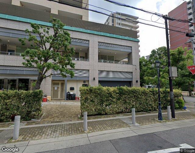 ソレリアン 右側からの外観