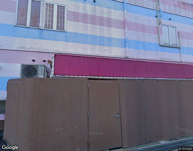 ホテル フラワースタイル 香芝 右側からの外観
