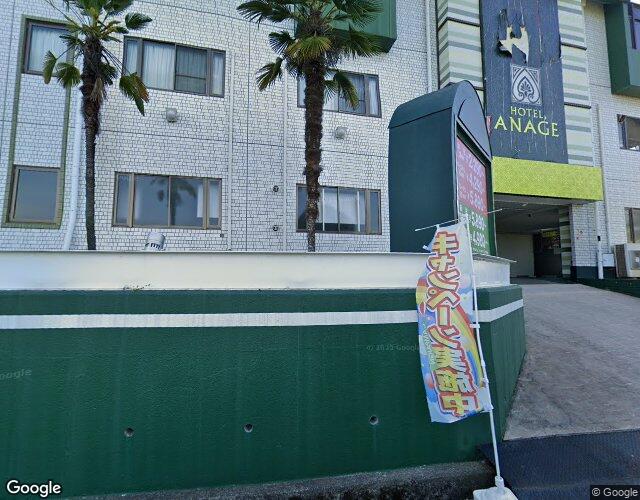 ANAGE（アナージェ） 香芝店 左側からの外観