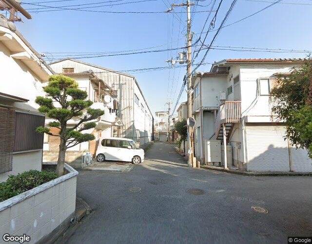 セイントステラ 右側からの外観