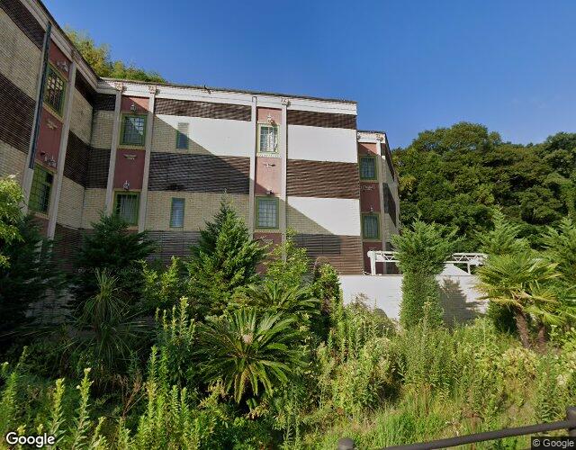SARI RESORT川西店の外観