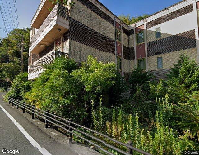 SARI RESORT川西店 裏側からの外観