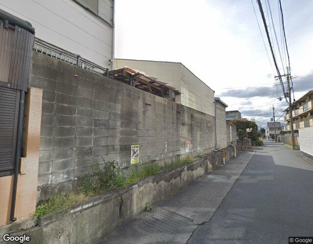 栗東プラザ青色トマト 左側からの外観