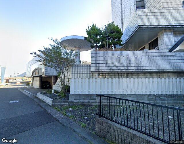 ファイン滋賀栗東店 右側からの外観