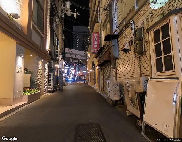 Maria・Theresia（マリア・テレジア） 難波店 左側からの外観