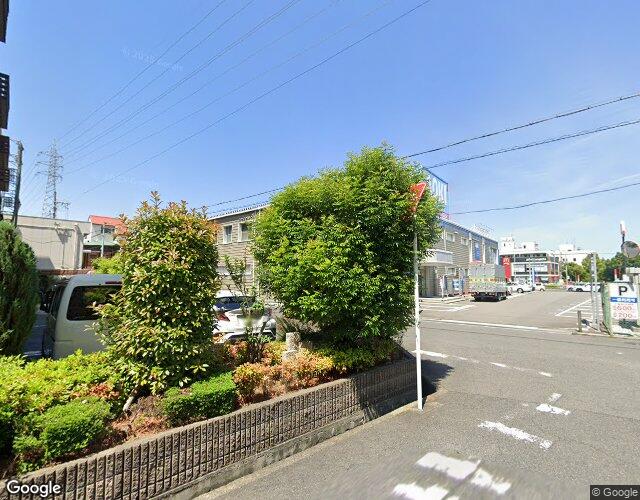 もしもしピエロ　岸和田店 左側からの外観