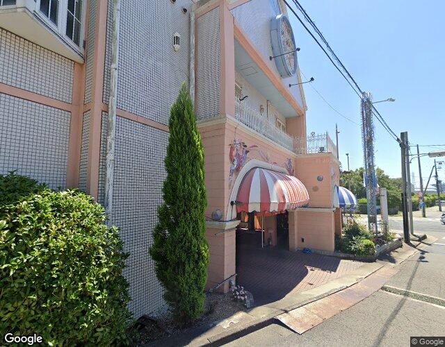 もしもしピエロ　海南店 裏側からの外観