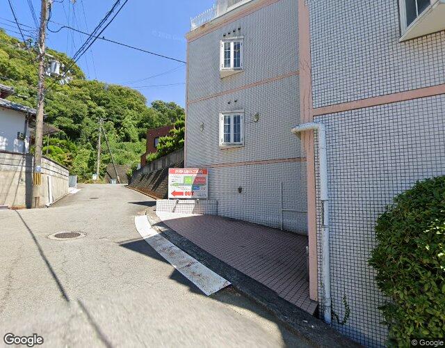 もしもしピエロ　海南店 右側からの外観
