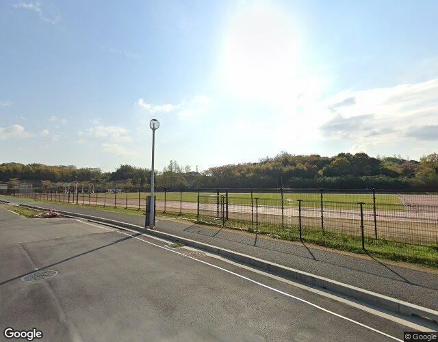 森の小人 右側からの外観