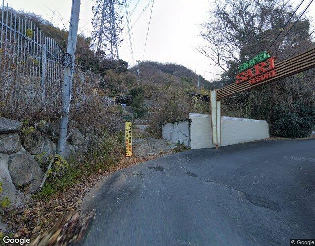 SARI リゾート大東店 右側からの外観