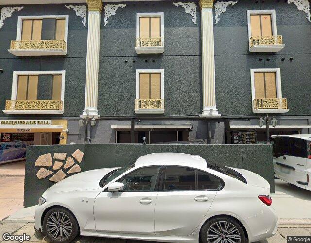仮面舞踏会　京都店 右側からの外観