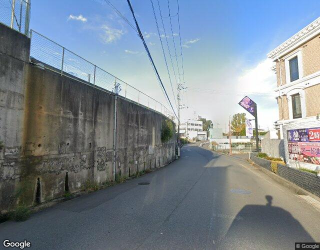 Hotel LIVERPOOL岩室店 左側からの外観