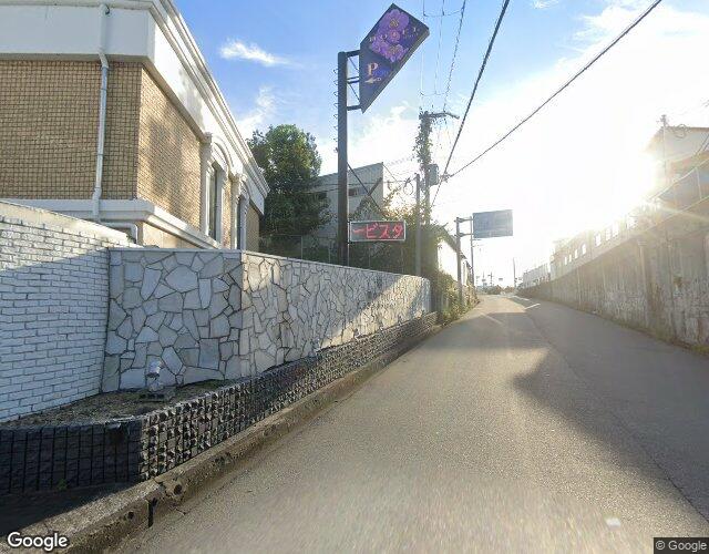 Hotel LIVERPOOL岩室店 右側からの外観