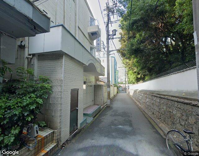 ロンリーハート 裏側からの外観