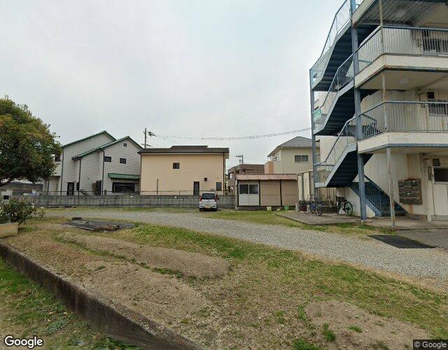 サエラ 左側からの外観